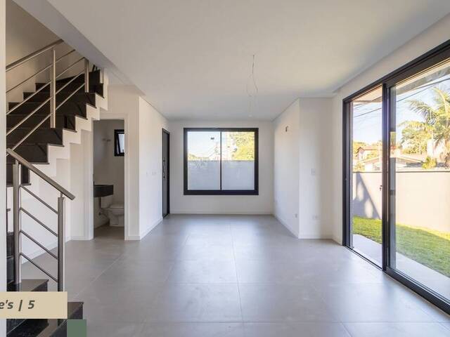 #50 - Casa para Venda em Curitiba - PR - 1